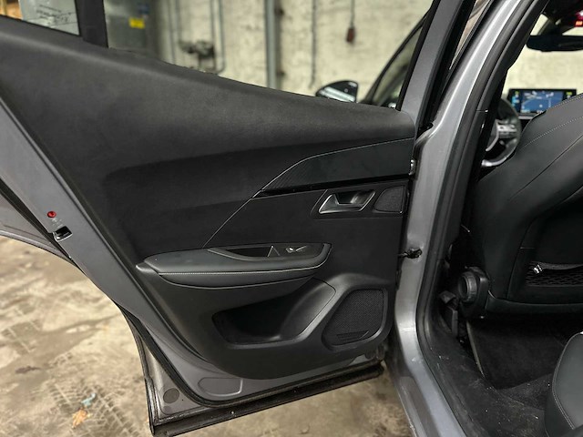 Peugeot e-2008 ev gt 50 kwh 136pk 2020, k-173-hp - afbeelding 24 van  50
