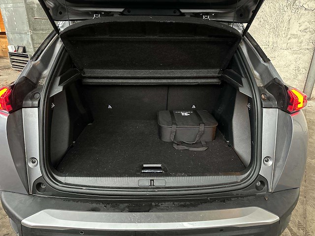 Peugeot e-2008 ev gt 50 kwh 136pk 2020, k-173-hp - afbeelding 26 van  50