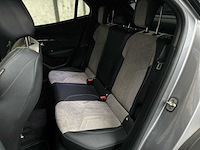 Peugeot e-2008 ev gt 50 kwh 136pk 2020, k-173-hp - afbeelding 36 van  50