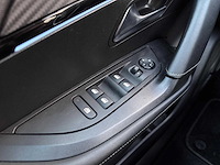 Peugeot e-2008 ev gt 50 kwh automaat, k-807-gk - afbeelding 13 van  22