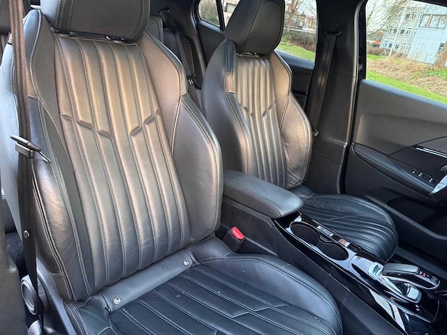 Peugeot e-2008 ev gt 50 kwh automaat, k-807-gk - afbeelding 22 van  22