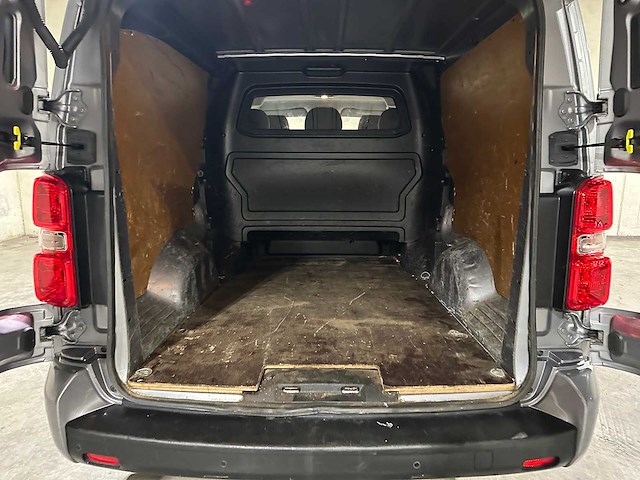 Peugeot expert 2.0 bluehdi 180 long sport dc nr 140 178pk 2020, vhl-45-g bedrijfswagen - afbeelding 35 van  45