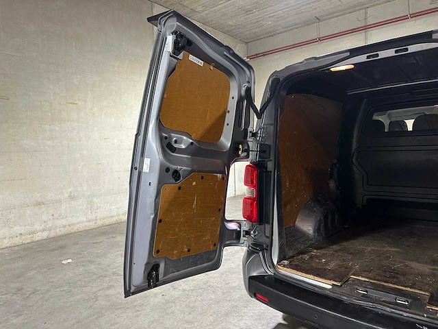 Peugeot expert 2.0 bluehdi 180 long sport dc nr 140 178pk 2020, vhl-45-g bedrijfswagen - afbeelding 32 van  45