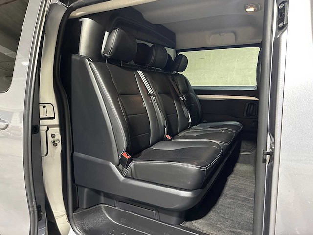 Peugeot expert 2.0 bluehdi 180 long sport dc nr 140 178pk 2020, vhl-45-g bedrijfswagen - afbeelding 36 van  45