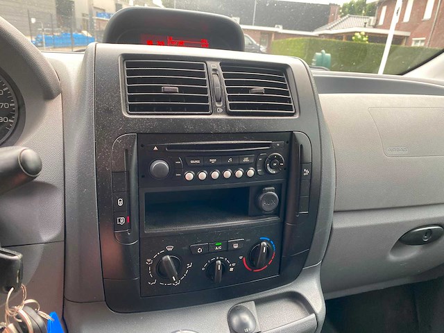 Peugeot expert 227 1.6 hdi l1h1 p+ bedrijfswagen - afbeelding 2 van  10