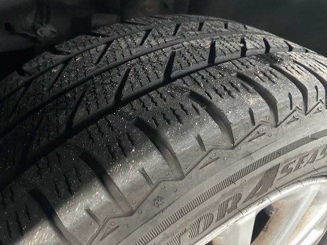 Peugeot expert 229 2.0 hdif l2h1 dc bedrijfswagen - afbeelding 2 van  31