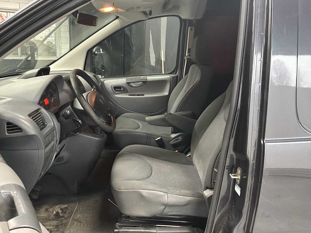 Peugeot expert 229 2.0 hdif l2h1 dc bedrijfswagen - afbeelding 13 van  31