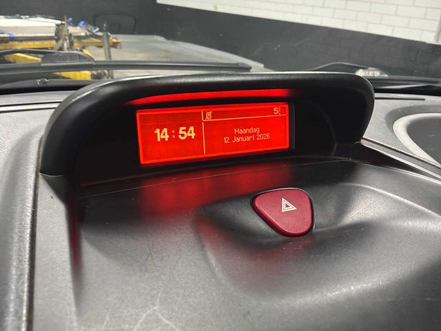 Peugeot expert 229 2.0 hdif l2h1 dc bedrijfswagen - afbeelding 20 van  31