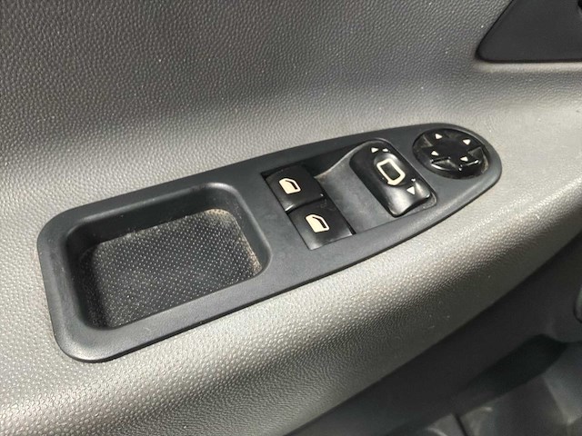 Peugeot expert 229 2.0 hdif l2h1 dc bedrijfswagen - afbeelding 21 van  31