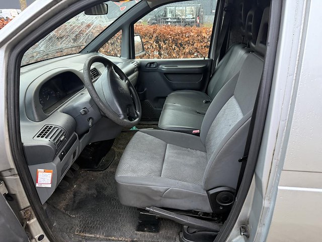 Peugeot expert 230c 2.0hdi 80 kw met kenteken 84-bj-jf - afbeelding 2 van  12