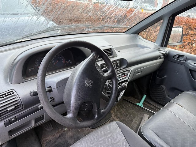 Peugeot expert 230c 2.0hdi 80 kw met kenteken 84-bj-jf - afbeelding 3 van  12