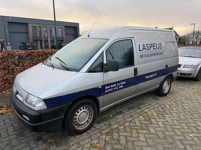 Peugeot expert 230c 2.0hdi 80 kw met kenteken 84-bj-jf - afbeelding 1 van  12