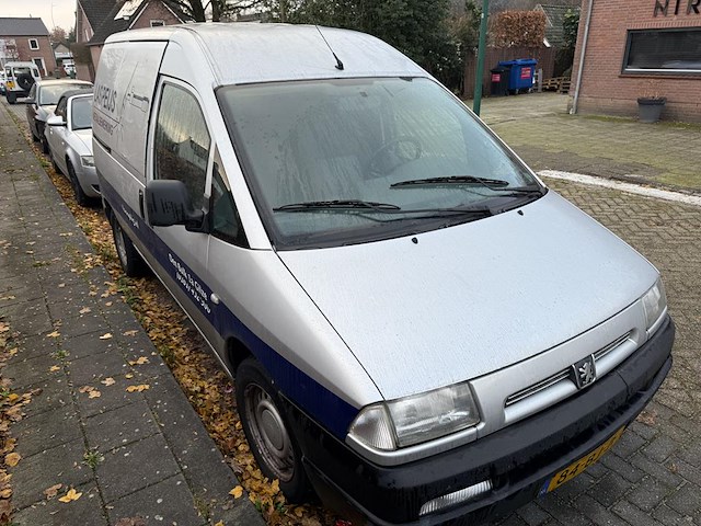 Peugeot expert 230c 2.0hdi 80 kw met kenteken 84-bj-jf - afbeelding 6 van  12