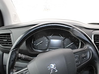 Peugeot expert met kenteken vhn-60-g. datum eerste toelating 20-11-2020. apk vervaldatum 20-11-2026 - afbeelding 3 van  11