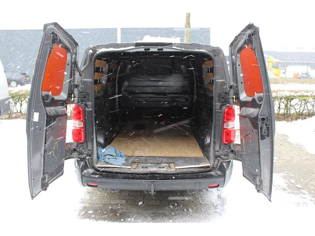 Peugeot expert met kenteken vhn-60-g. datum eerste toelating 20-11-2020. apk vervaldatum 20-11-2026 - afbeelding 8 van  11