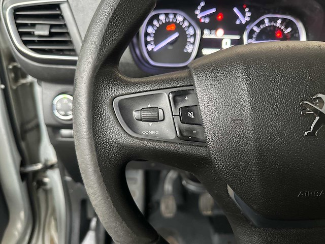 Peugeot expert traveller 1.5 9-persoons 120pk 2019 - afbeelding 16 van  44