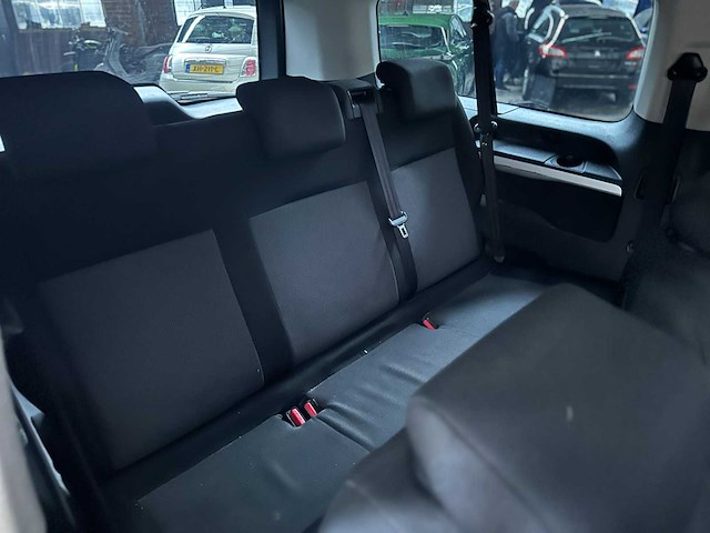 Peugeot expert traveller 1.5 9-persoons 120pk 2019 - afbeelding 31 van  44
