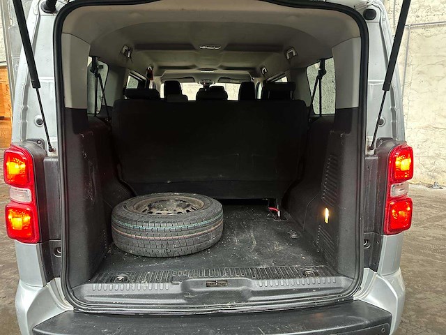 Peugeot expert traveller 1.5 9-persoons 120pk 2019 - afbeelding 39 van  44