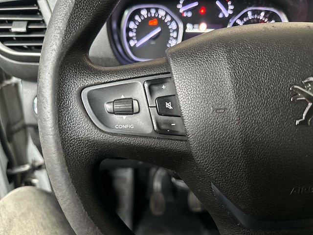 Peugeot expert traveller 1.5 9-persoons 120pk 2019 - afbeelding 15 van  44