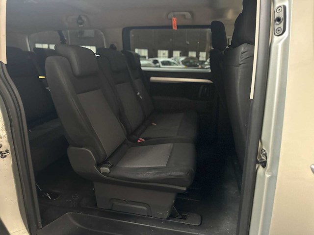 Peugeot expert traveller 1.5 9-persoons 120pk 2019 - afbeelding 30 van  44