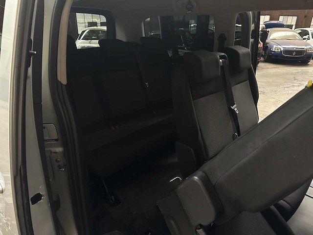 Peugeot expert traveller 1.5 9-persoons 120pk 2019 - afbeelding 39 van  44