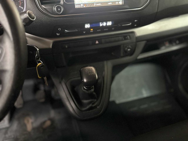 Peugeot expert traveller 1.5 9-persoons 120pk 2019 - afbeelding 15 van  30