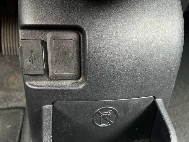 Peugeot ion active | zs-953-g - afbeelding 1 van  12