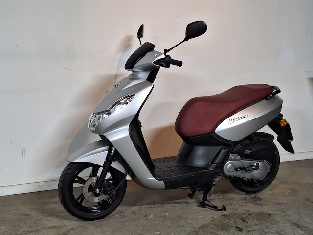 Peugeot kisbee 25 km snorscooter 4takt - afbeelding 2 van  7