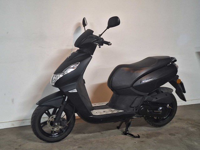 Peugeot kisbee 25 km snorscooter 4takt - afbeelding 2 van  7