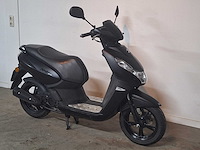 Peugeot kisbee 25 km snorscooter 4takt - afbeelding 6 van  7