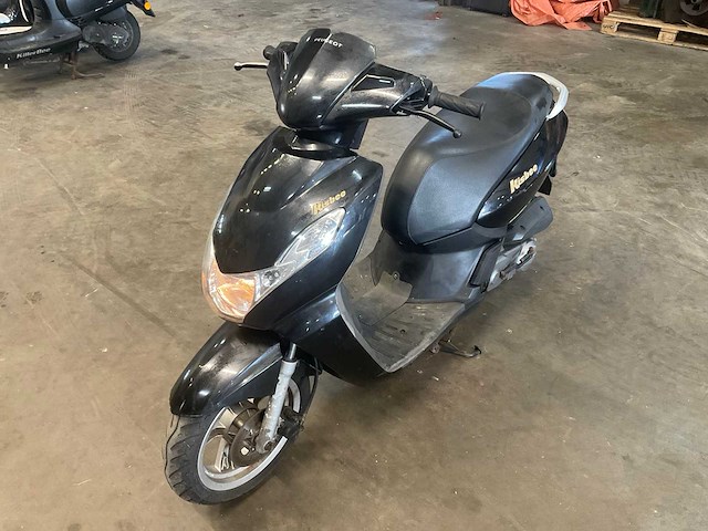 Peugeot kisbee snorscooter - afbeelding 8 van  14