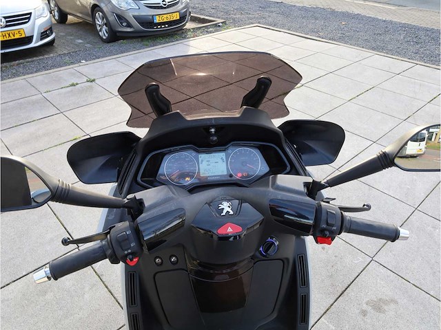 Peugeot metropolis rs automaat 2018, z-965-js - afbeelding 3 van  14