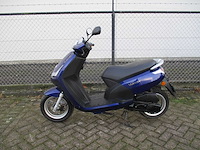 Peugeot new city - snorscooter - 2 takt! - scooter - afbeelding 1 van  11