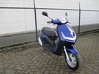Peugeot new city - snorscooter - 2 takt! - scooter - afbeelding 7 van  11