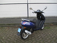 Peugeot new city - snorscooter - 2 takt! - scooter - afbeelding 9 van  11
