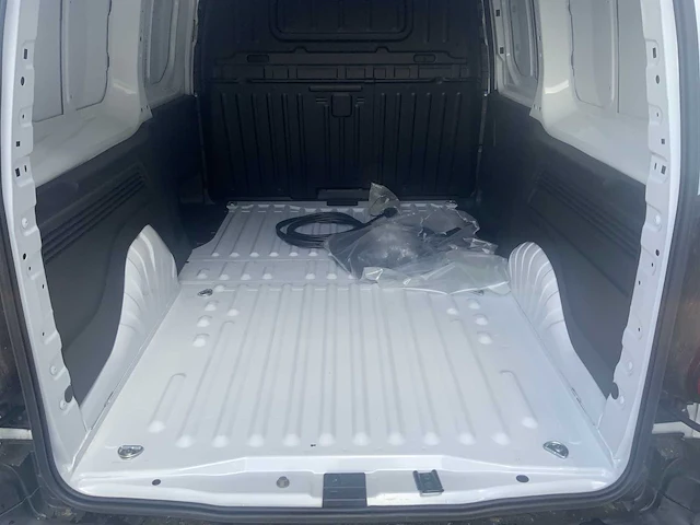 Peugeot partner - l3 h1 elektrisch 50 kwh - bedrijfswagen - afbeelding 6 van  19