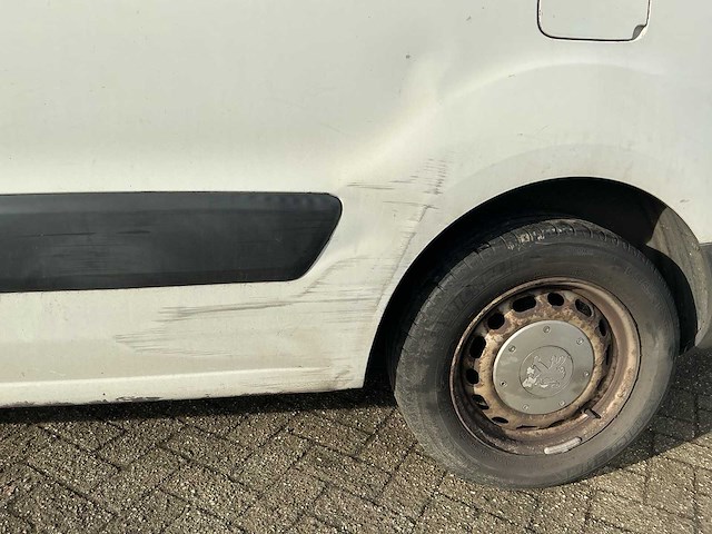 Peugeot partner 1-vjh-77 - afbeelding 27 van  28