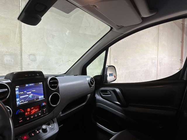 Peugeot partner 120 1.6 bluehdi 100 l1 premium pack s&s 99pk 2018 (origineel-nl), v-723-nz - afbeelding 6 van  34