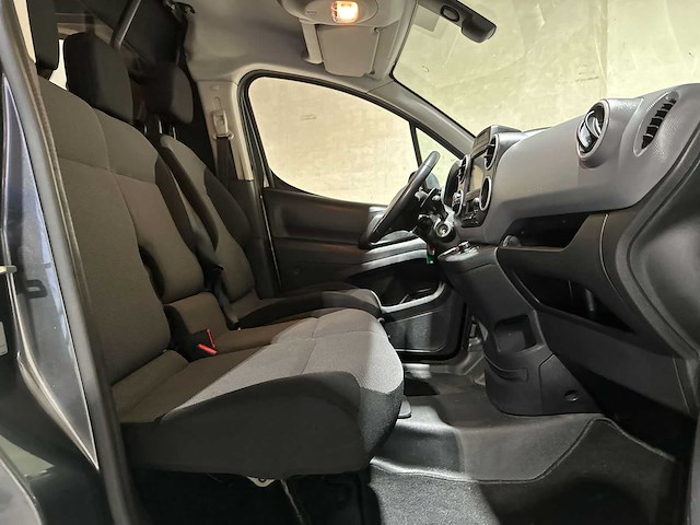 Peugeot partner 120 1.6 bluehdi 100 l1 premium pack s&s 99pk 2018 (origineel-nl), v-723-nz - afbeelding 24 van  34