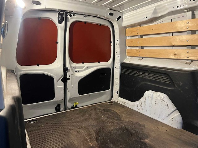 Peugeot partner 1.5 bl.hdi prem long 102 pk 2020 (origineel-nl+1e eigenaar), vfd-52-j - afbeelding 21 van  29