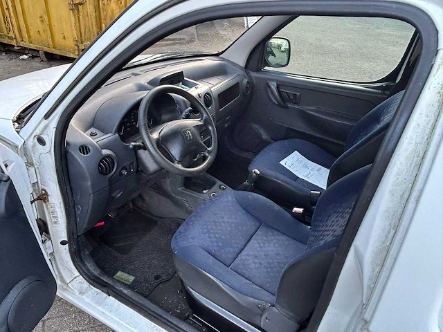 Peugeot partner 170c 1.6 hdi bedrijfswagen - afbeelding 9 van  10