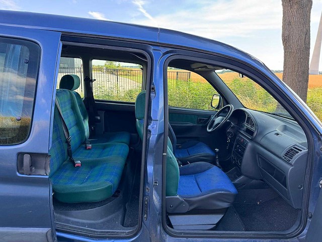 Peugeot partner 1.8 combispace personenauto 88-dx-xv - afbeelding 3 van  13