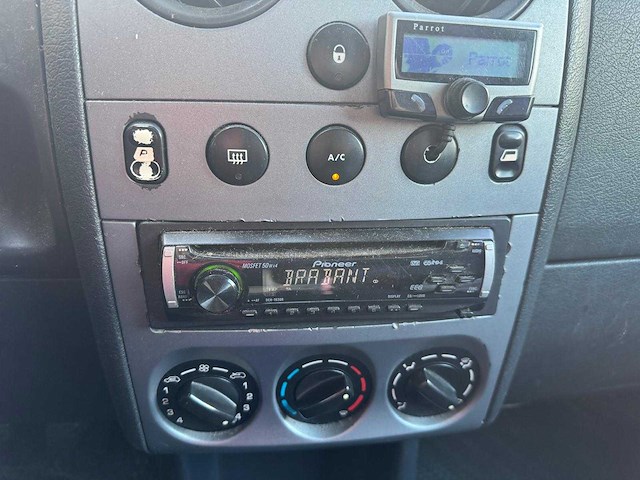 Peugeot partner 190c 1.6 hdi 91-vdx-1 - afbeelding 13 van  14