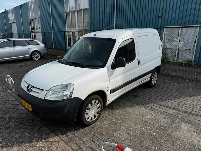 Peugeot partner 190c 2.0 hdi avant. bedrijfswagen - afbeelding 1 van  2