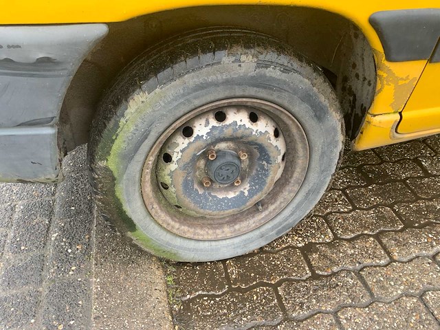 Peugeot partner 190c 2.0 hdi bedrijfswagen - afbeelding 15 van  36