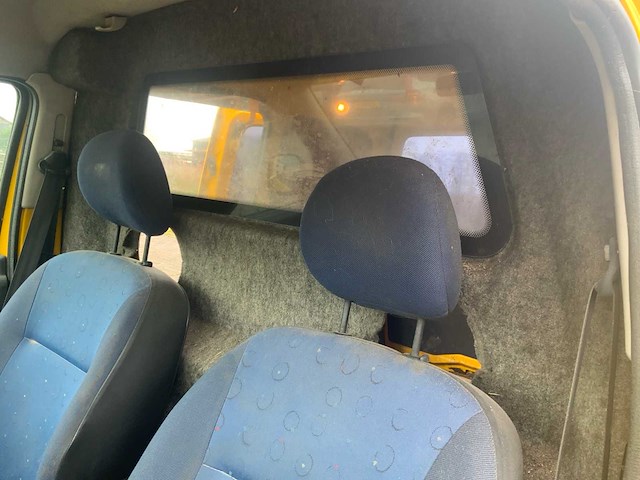 Peugeot partner 190c 2.0 hdi bedrijfswagen - afbeelding 28 van  36