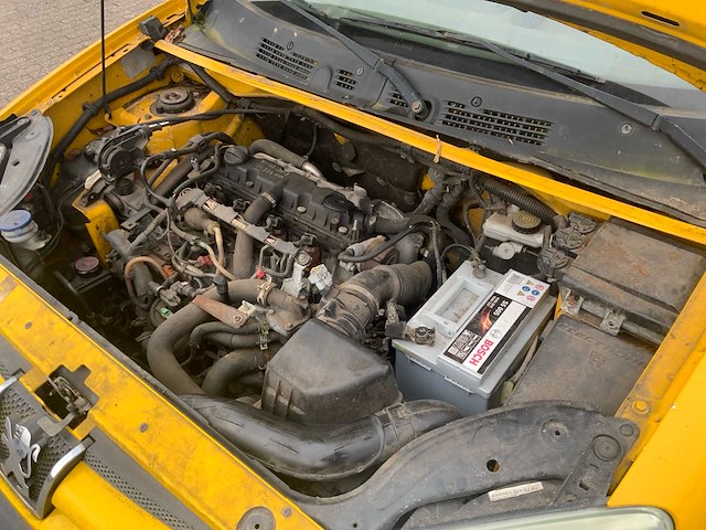 Peugeot partner 190c 2.0 hdi bedrijfswagen - afbeelding 30 van  36