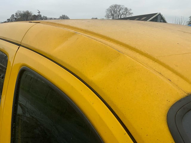 Peugeot partner 190c 2.0 hdi bedrijfswagen - afbeelding 32 van  36