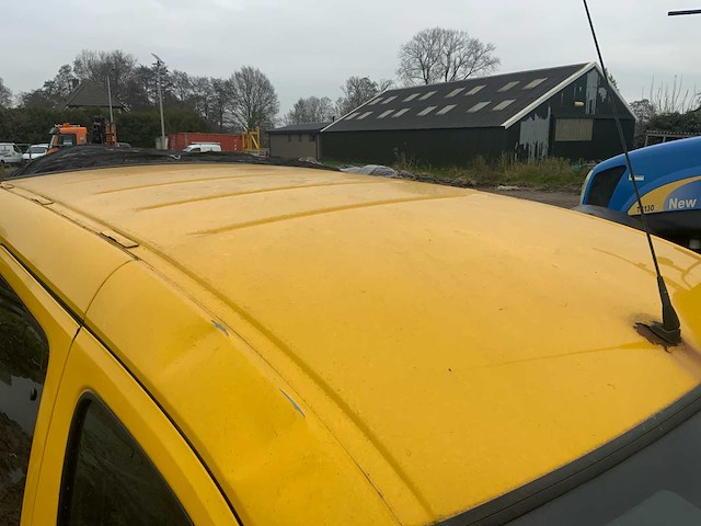 Peugeot partner 190c 2.0 hdi bedrijfswagen - afbeelding 33 van  36