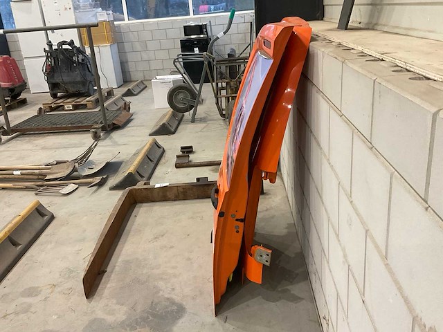 Peugeot partner bedrijfswagen achterdeur - afbeelding 4 van  5